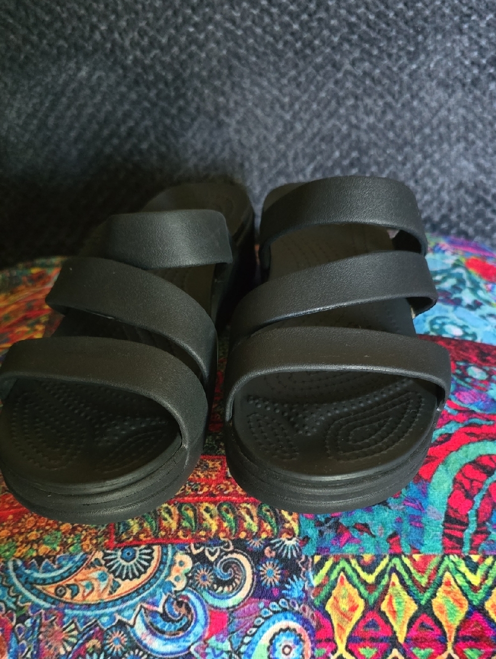 CROCS  Black Getaway Strappy Sandals